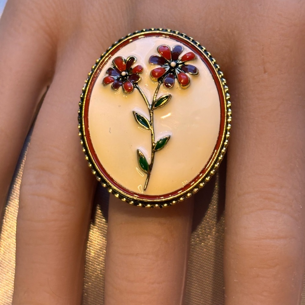 Vintage-Inspired Enamel Flower Statement Cocktail Ring